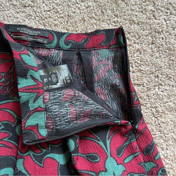 Scotch & Soda Floral Mid Rise A-Line Pleated Black Red Midi Skirt Size XS - Picture 9 of 14